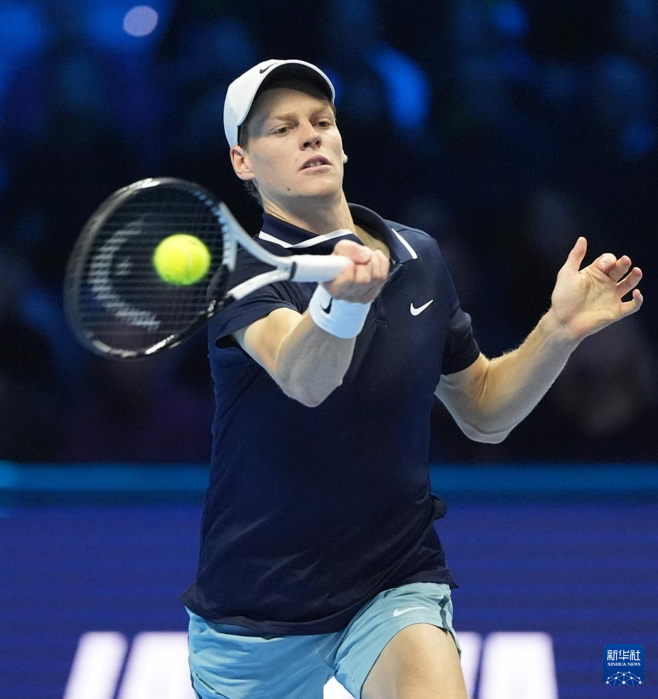 体图：药厂关注西班牙人门将加西亚及卡尔斯鲁厄门将魏斯.