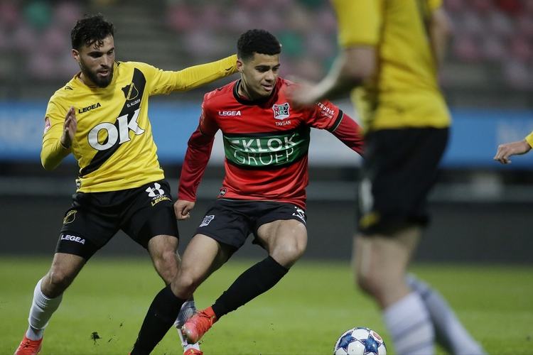 成都世运会最小参赛者是潘展乐粉丝“小孩姐”：没来得及合影