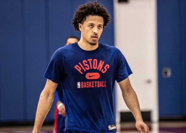 逆转到被绝平！申花吞下苦果 固执斯卢茨基遭质疑.