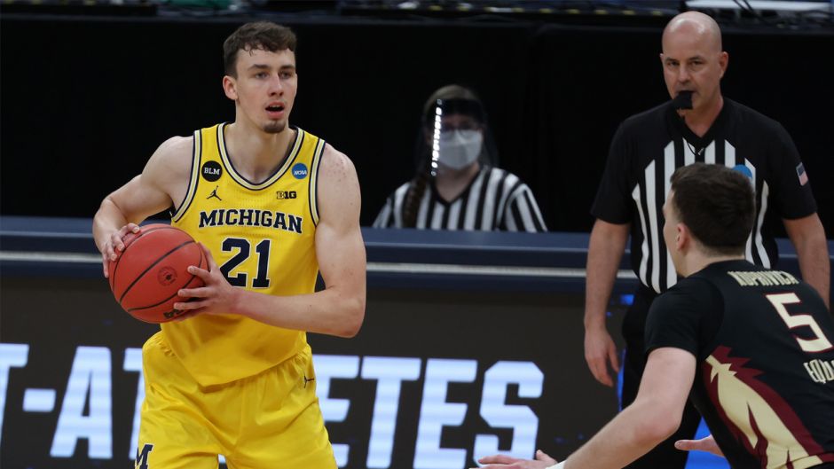 《漫威争锋》一周年庆典第2阶段盛大开启！冰月花雪全新制服上线！