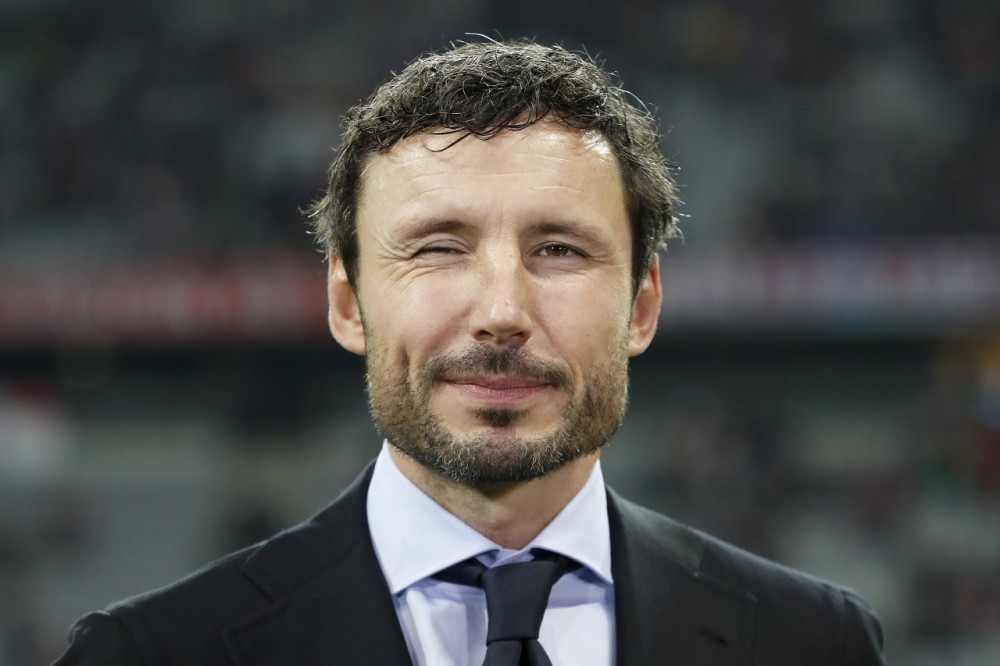 出的后卫而 出的后卫而