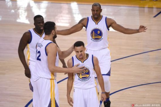 樊振东：横扫奥恰洛夫封神